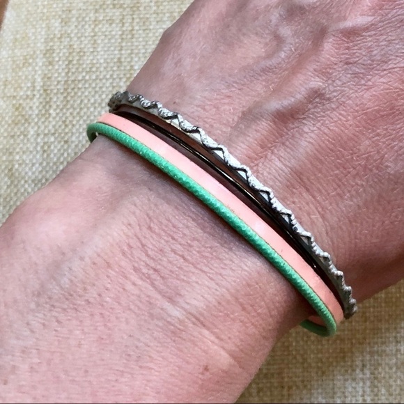 🔴 5 for $10 ONE Green Pink Silver and Bronze Stackable Bracelet - Picture 6 of 6